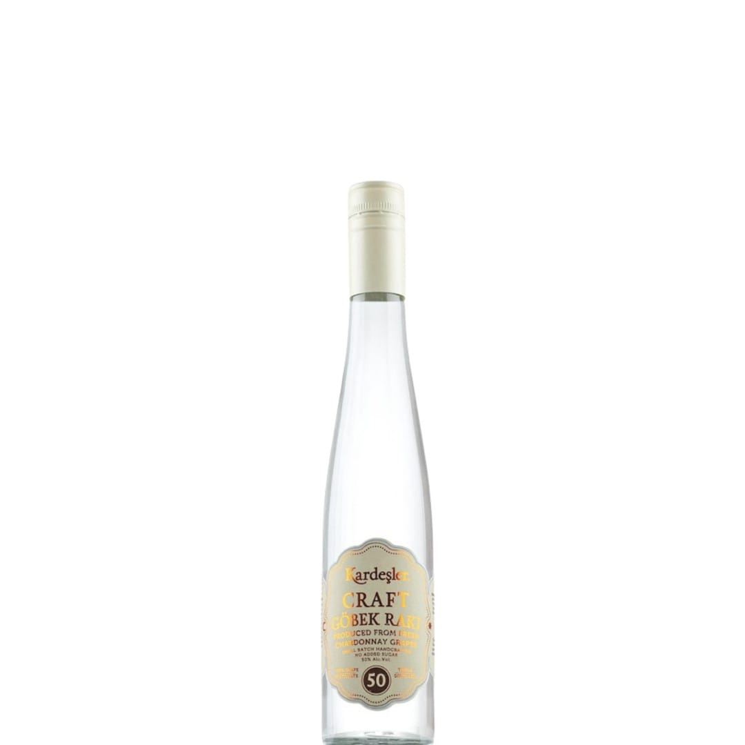 Kardeşler Craft Göbek Rakı – Exklusiver Rakı aus frischen Chardonnay-Trauben mit feinen Birnennoten.