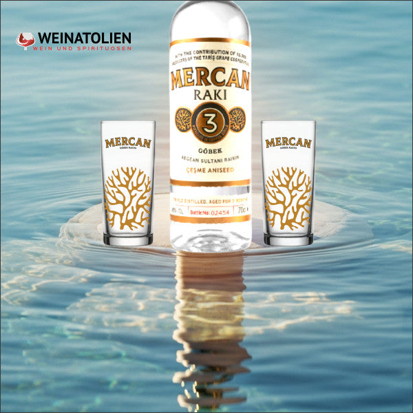 Mercan Göbek Rakı mit zwei Rakı-Gläsern