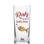 Rakı Şişesinde Kırmızı Balık Rakı Glas